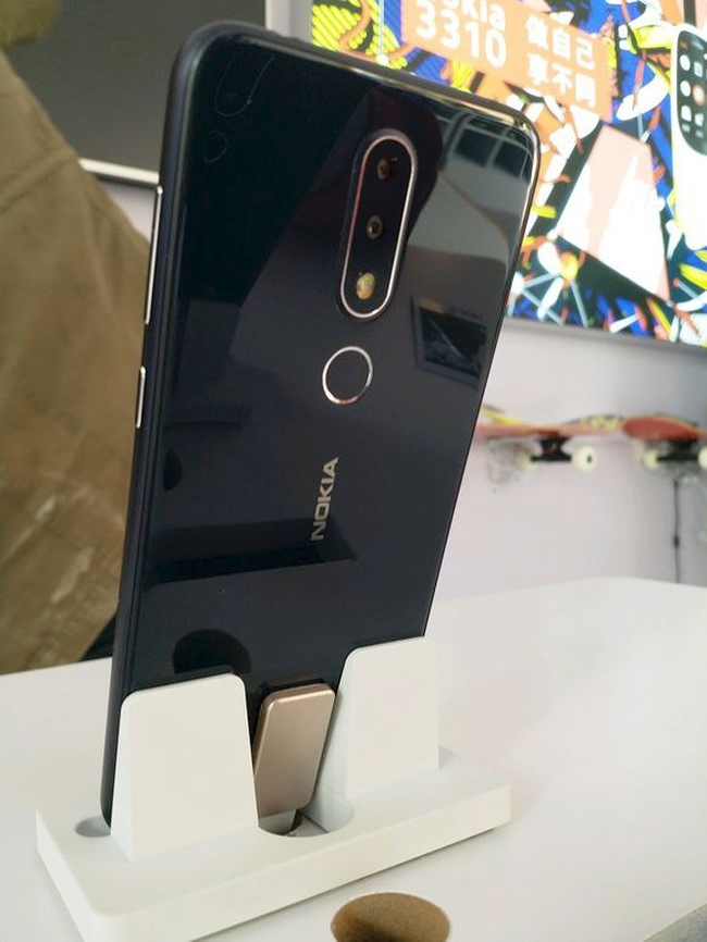 Nokia X6 thumbnail