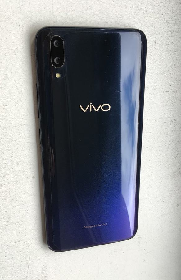 Vivo V11 Pro thumbnail